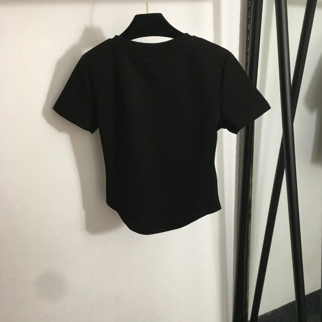 T-shirt for women  figure-hugging short top