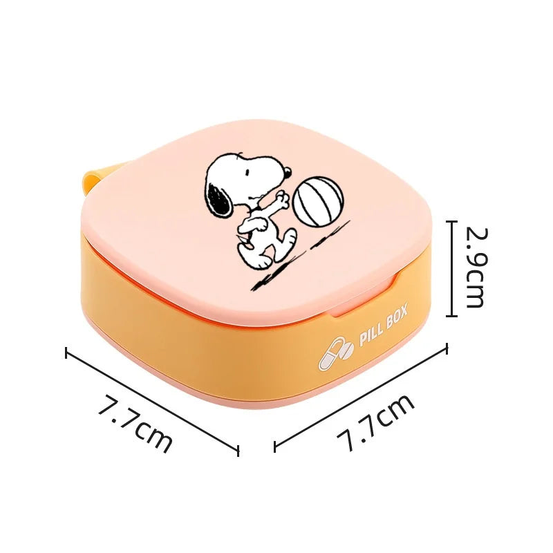 Snoopy Silicone Mini Travel Portable Medicine Packaging Box Cute Cartoon Household Supplies Seal Moisture-proof Storage